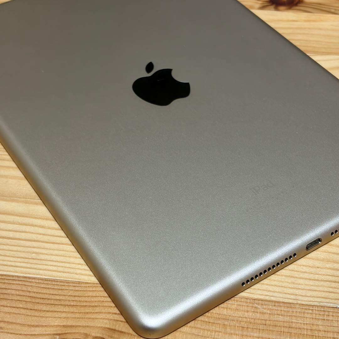 コ*ズ様 iPad 第5世代 32GB 538013