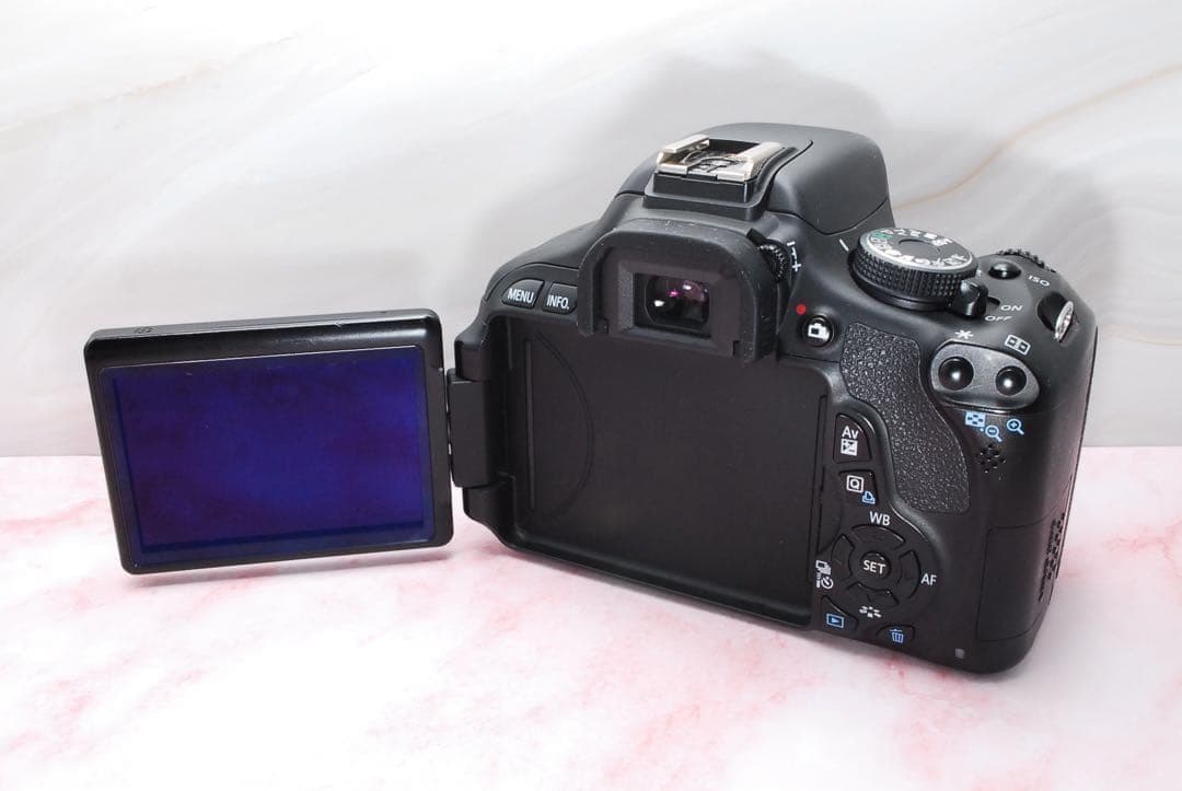 手ぶれ補正付き✨Canon EOS Kiss X5★一眼レフ★標準レンズ