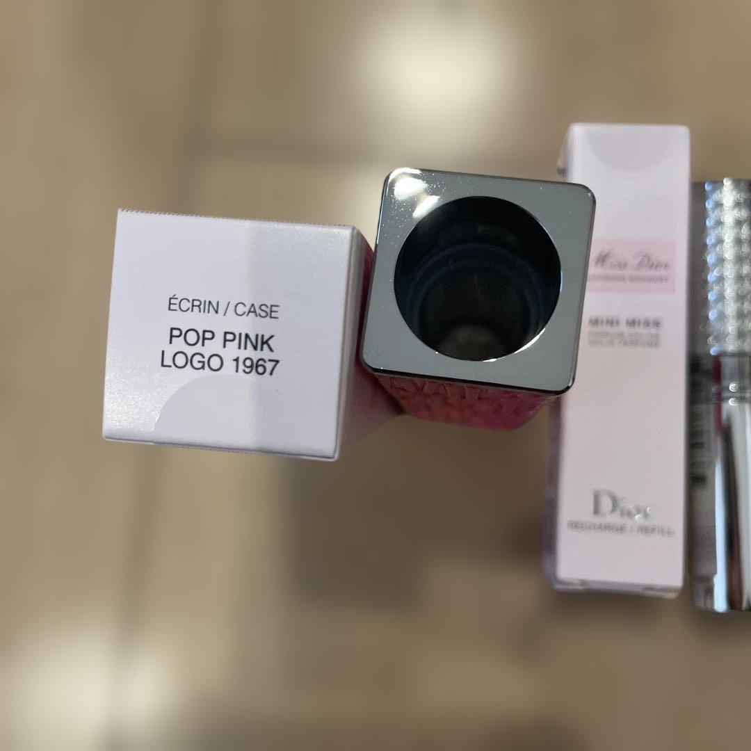 Miss Dior Mini Miss 香水 ポップピンク ケース