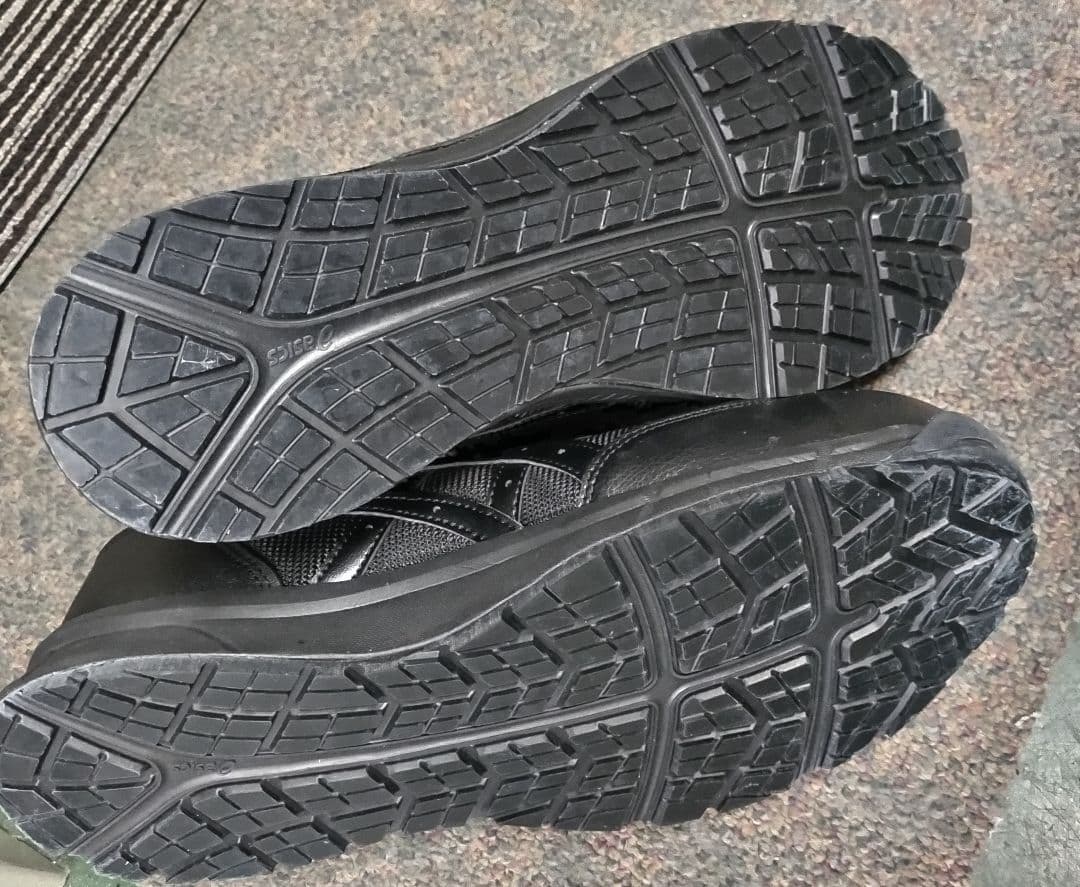 新品 アシックス安全靴 CP20E 29.0cm 黒/黒 静電気帯電防止