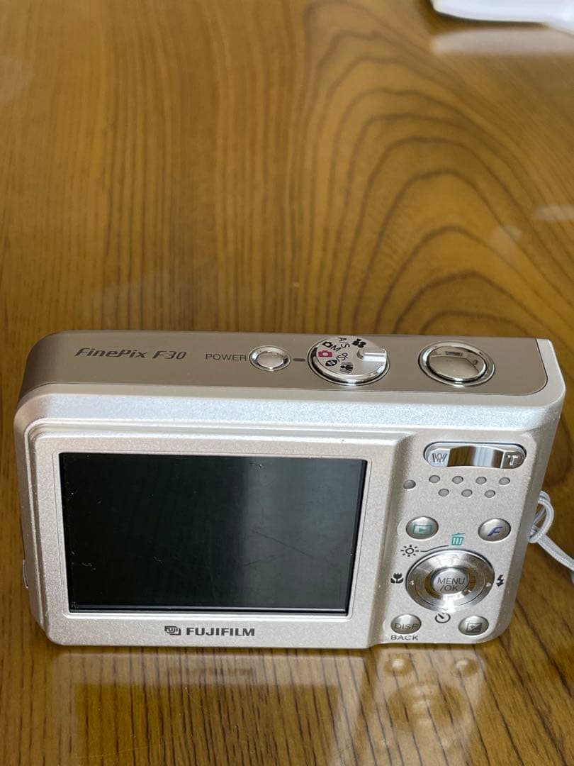 【 美品 】 フジフィルム ファインピクス F30 3x デジカメ