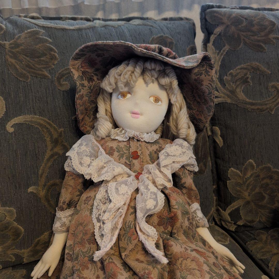 手作り花柄ドール 菊池ともゆき先生の教室で作りました。ゴブラン織り