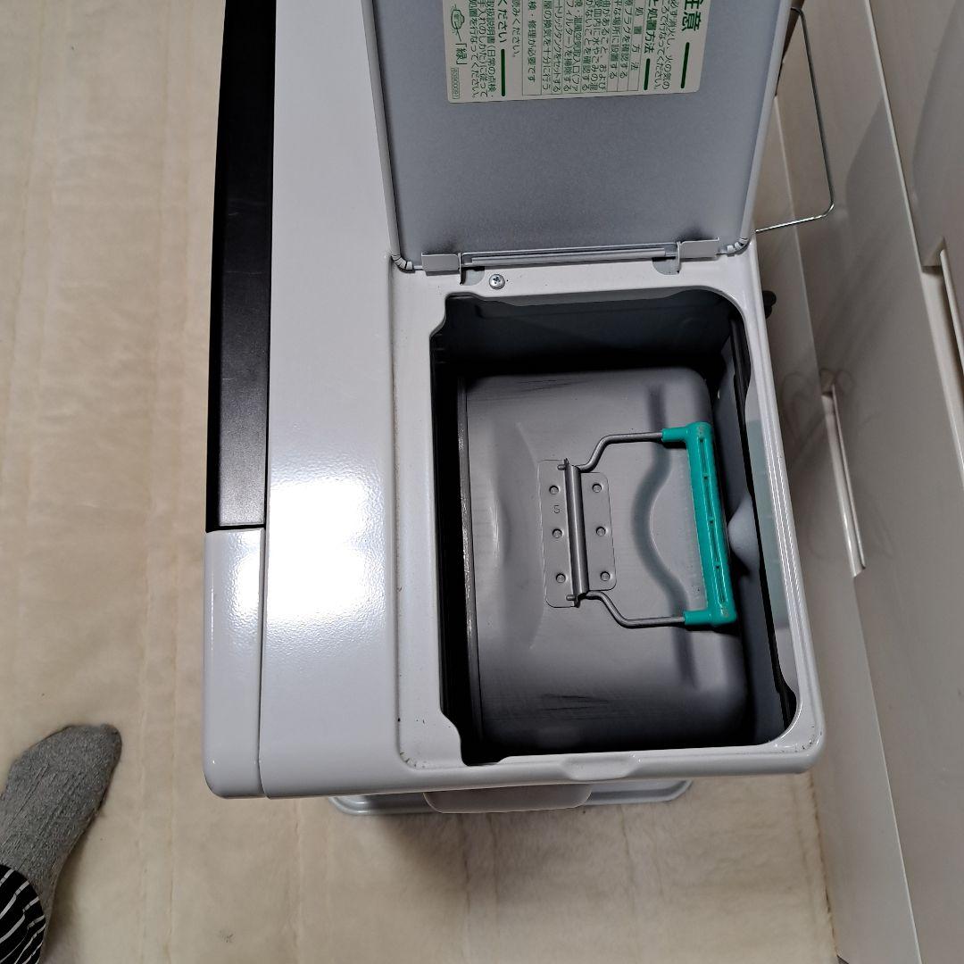 ダイニチ ブルーヒーター FW-6723SDX　23年製