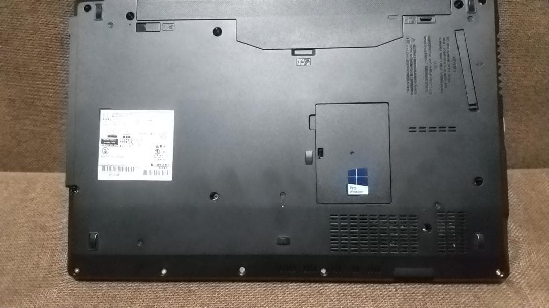 富士通 LIFEBOOK A574/KX　15.6インチ