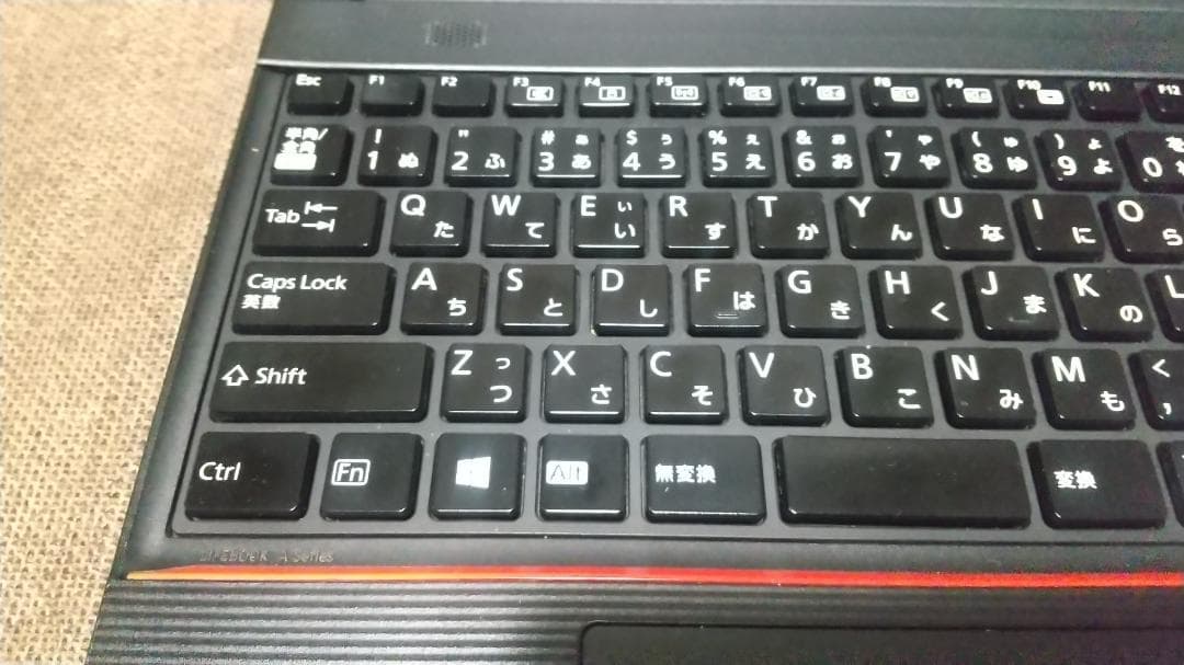 富士通 LIFEBOOK A574/KX　15.6インチ