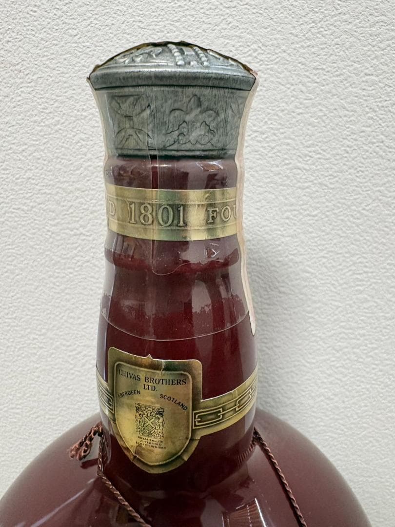 シーバス ブラザーズ ロイヤル サルート 21年 赤陶器 700ml