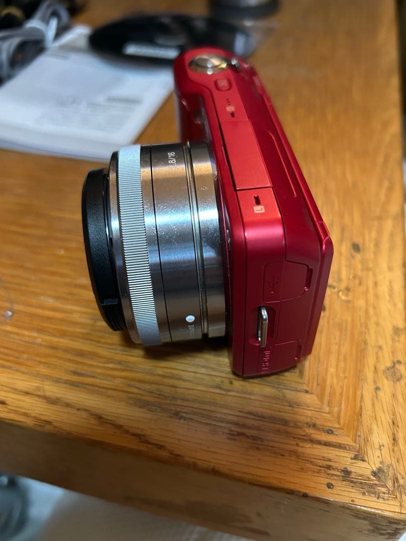 SONY NEX-3 ミラーレスカメラ レンズ2本付き　オマケ有り