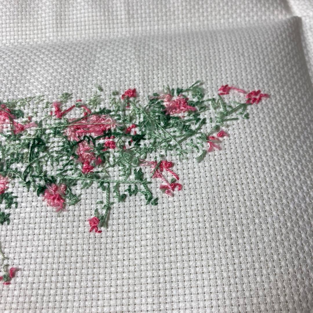 クロスステッチ　刺繍アート作品 城と花の風景