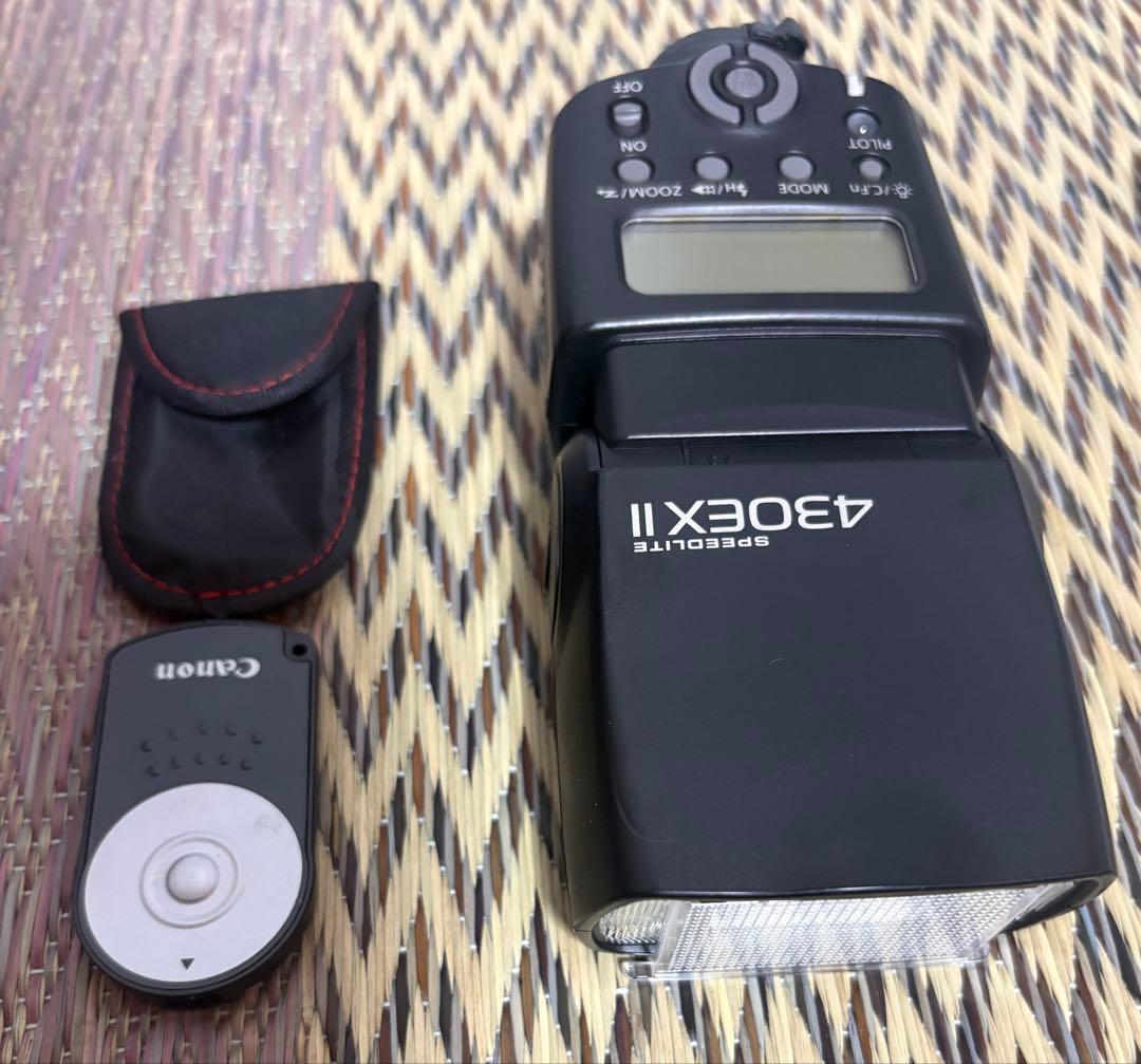 Canon EOS Kiss X5デジタル一眼レフカメラ Wズームセット