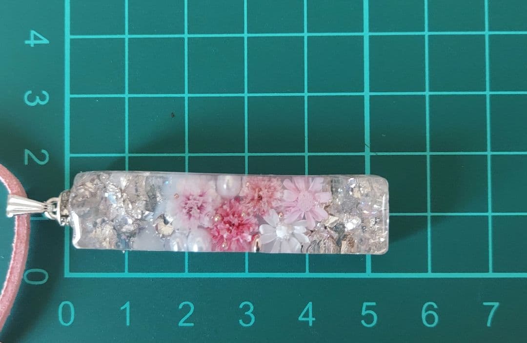 【1057】レジン　　ネックレス　ペンダント　ハンドメイド