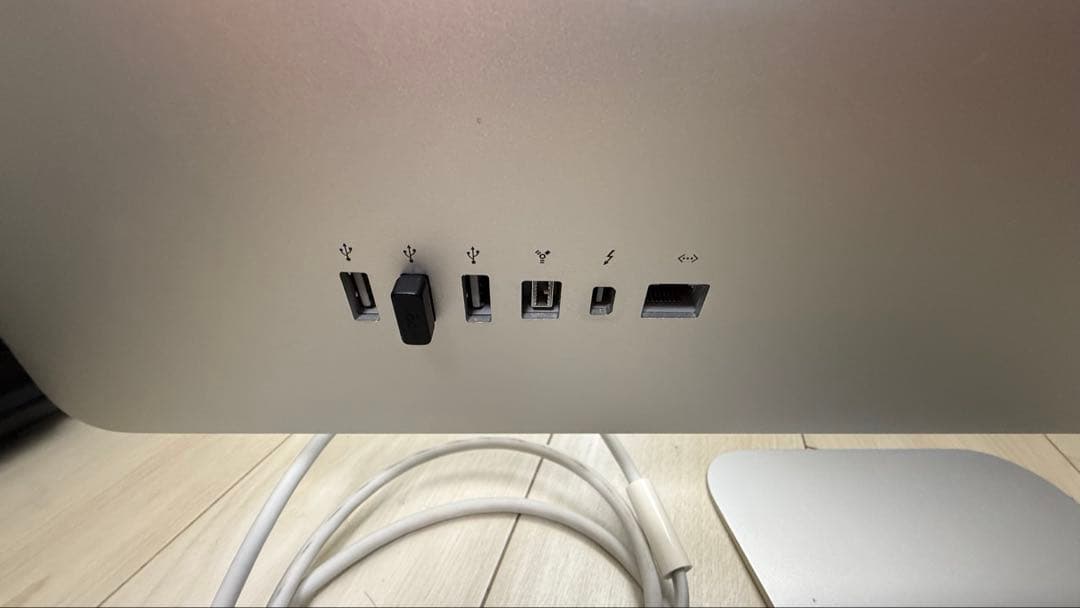 【大幅値下げしました】AppleThunderboltDisplay27インチ