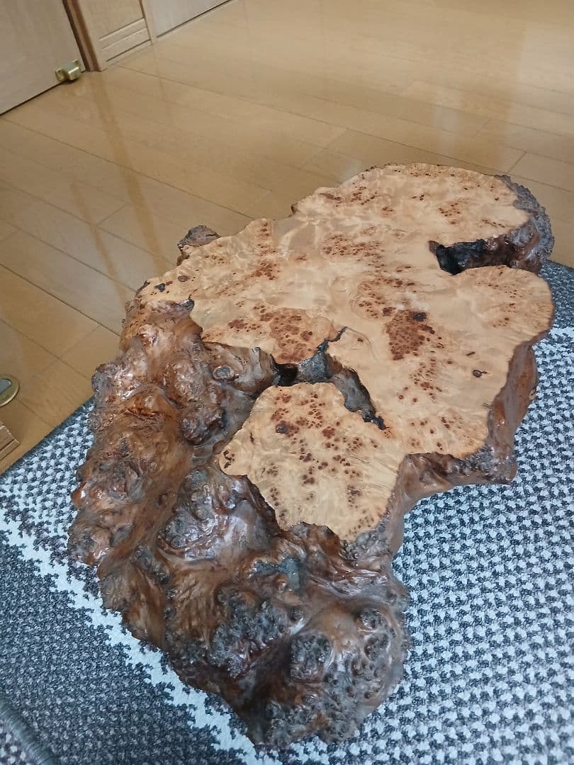 花凜天然木瘤杢天然木　一枚板座卓