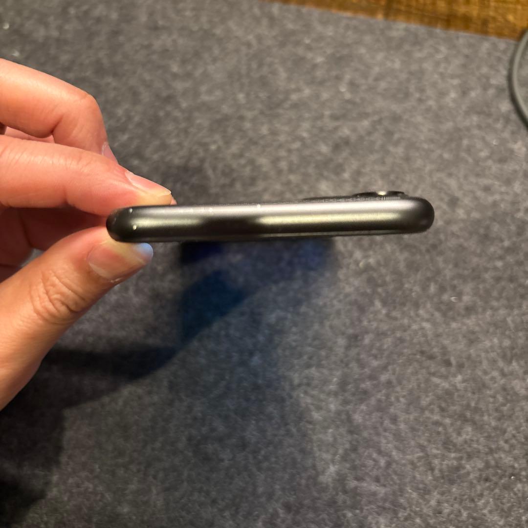 か*ん様 Apple iPhone 11 ブラック 本体　64g 箱無し