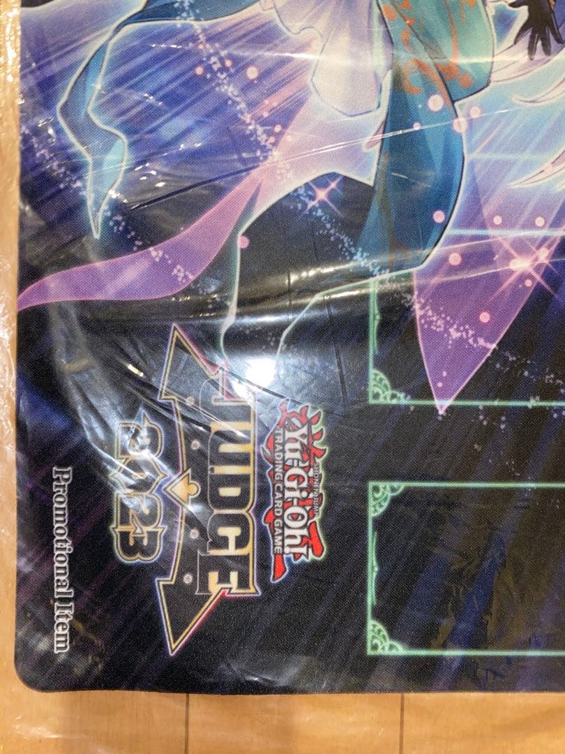 新品未開封　遊戯王　月女神の鏃プレイマット