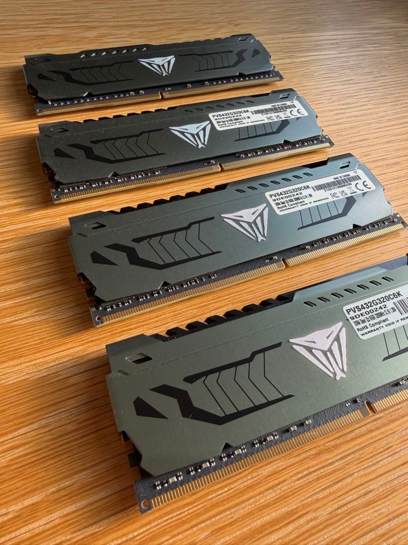 メモリー Patriot Viper Steel DDR4 3200MHz 64GB