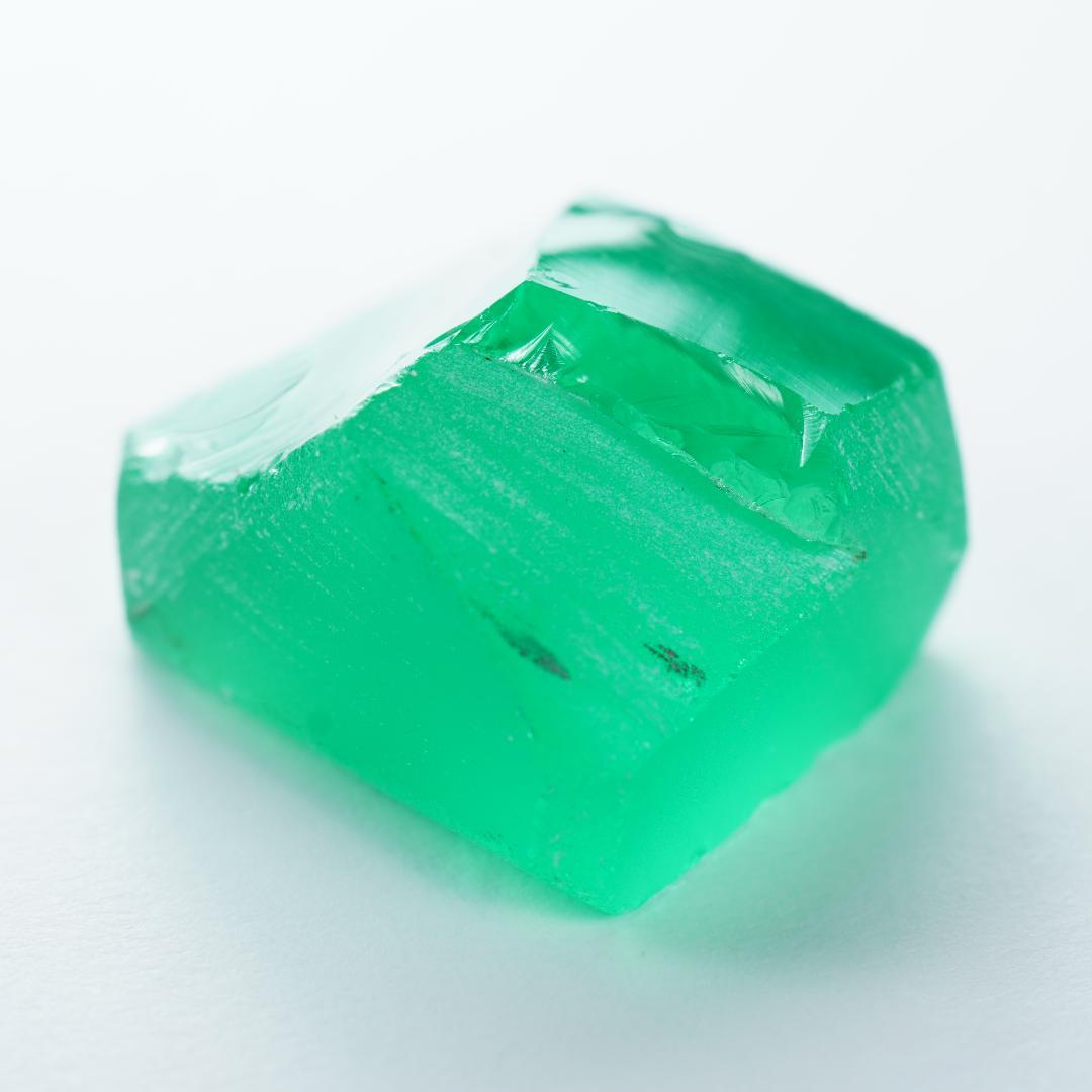 43.06ct　イットリウムアルミニウムガーネット YAG ヤグ 原石
