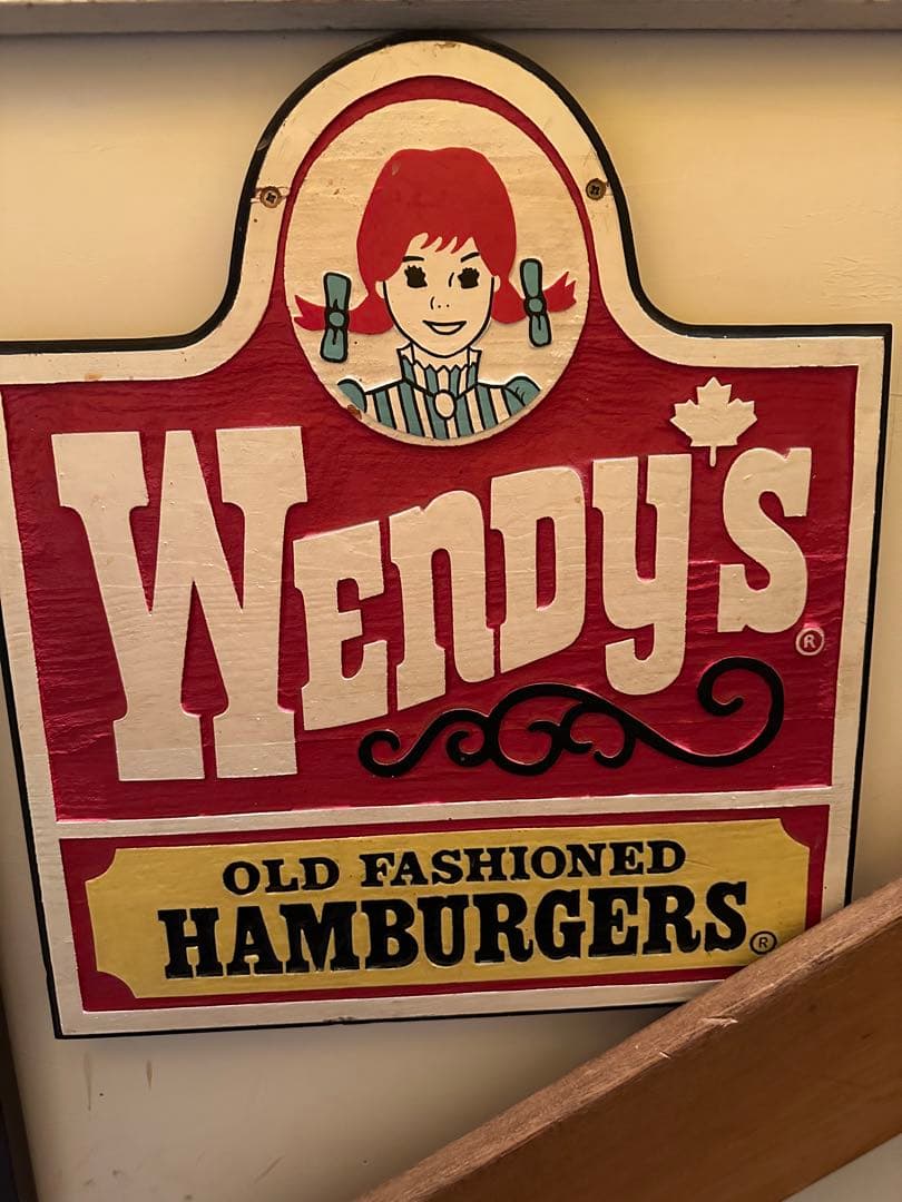 ウェンディーズ　カナダ　ビンテージディスプレイ　マクドナルド　木製サイン