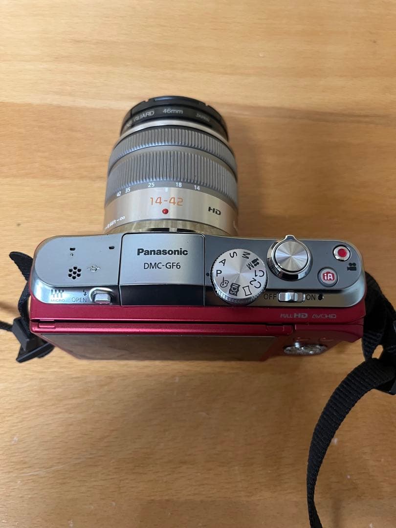 Panasonic LUMIX DMC-GF6W ダブルレンズキット レッド