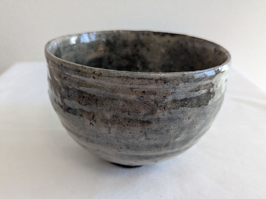 新庄貞嗣　花割髙台茶碗