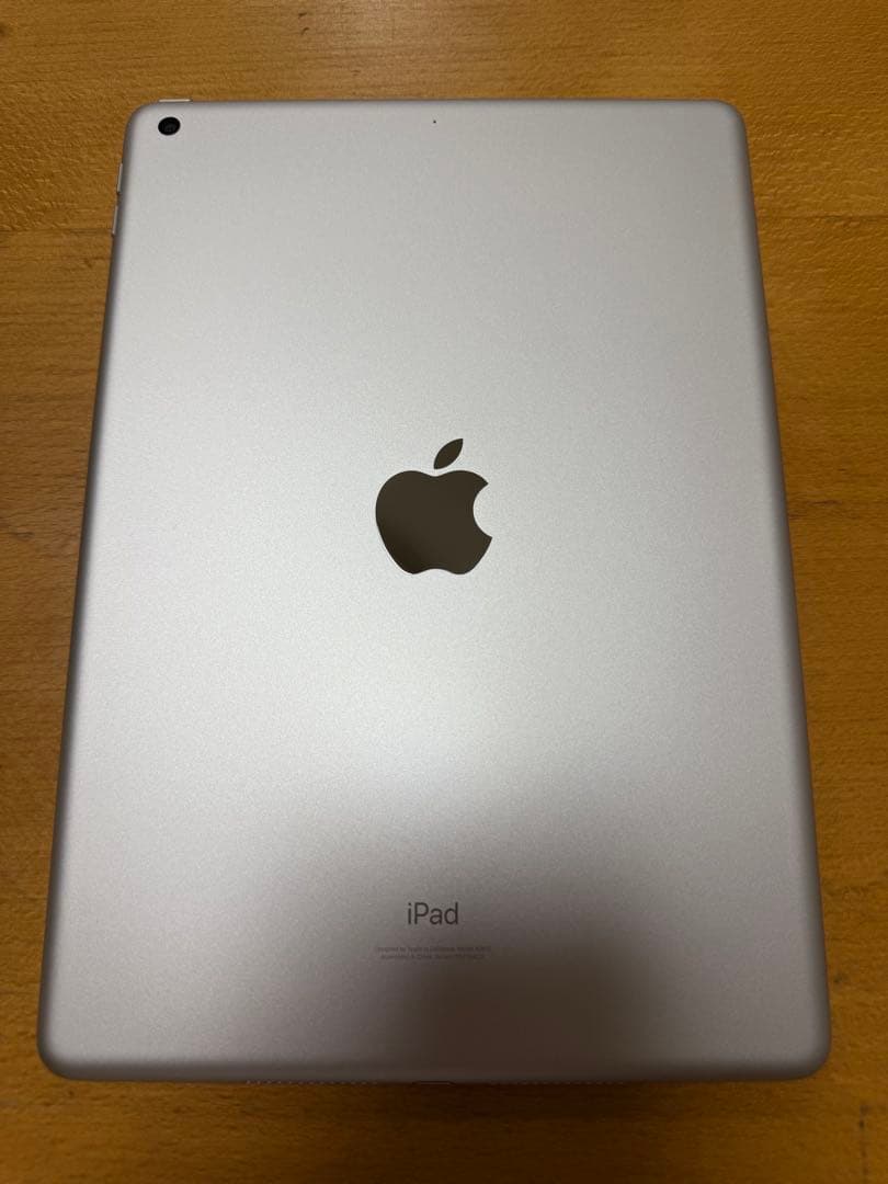 iPad 第9世代 シルバー 64GBWi-Fiモデル + pencil付き