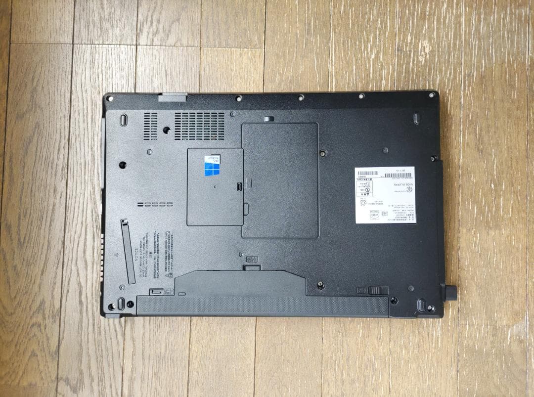 美品　富士通　SSD Win11 オフィス2019