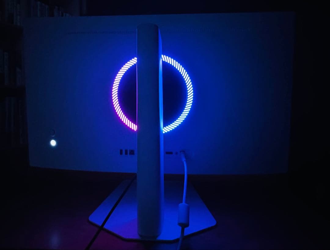 ほぼ未使用 INNOCN GA32V1M 32型4K MiniLED 160Hz