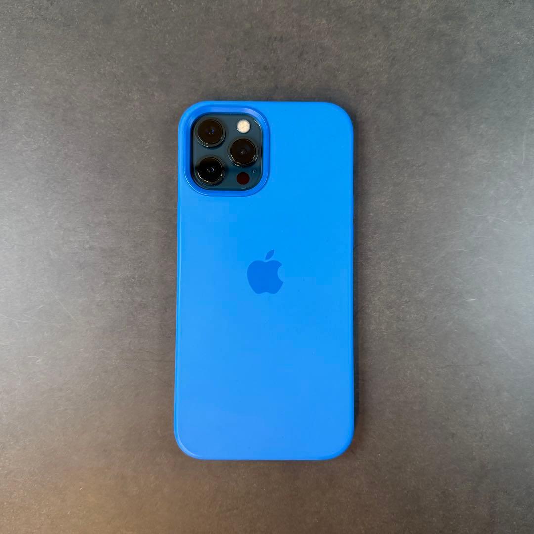 Apple iPhone 12 Pro Max + 純正ケース