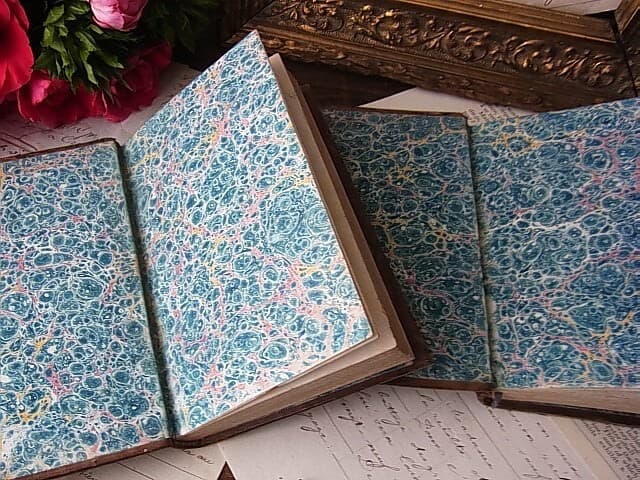 フランス アンティーク 1820年 小さな洋書2冊