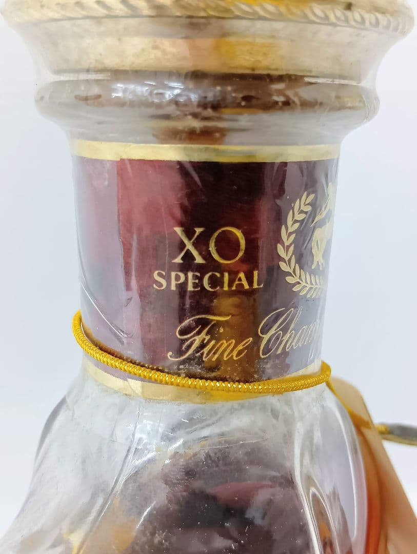 REMY MARTIN XO SPECIAL 700ml・キャンティワインセット