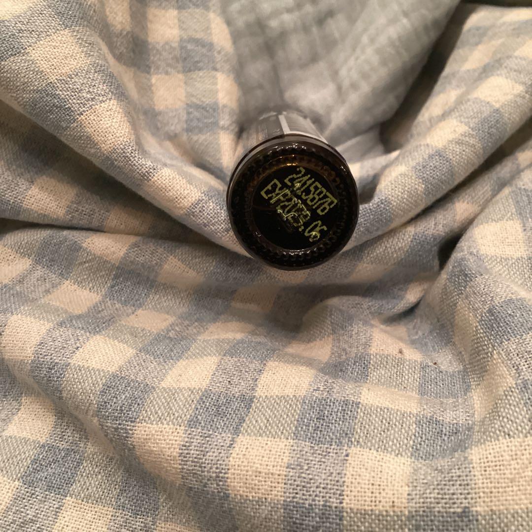 doTERRA ローズ エッセンシャルオイル 10ml ロールオン