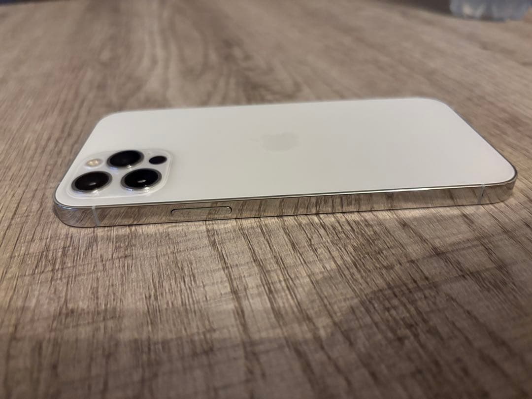 Apple iPhone 12 Pro 128GB シルバー 本体
