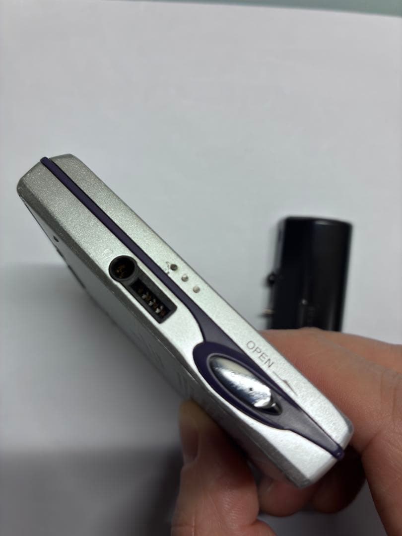 [動作品][美品]SONY ポータブルミニディスクプレーヤー MZ-E707