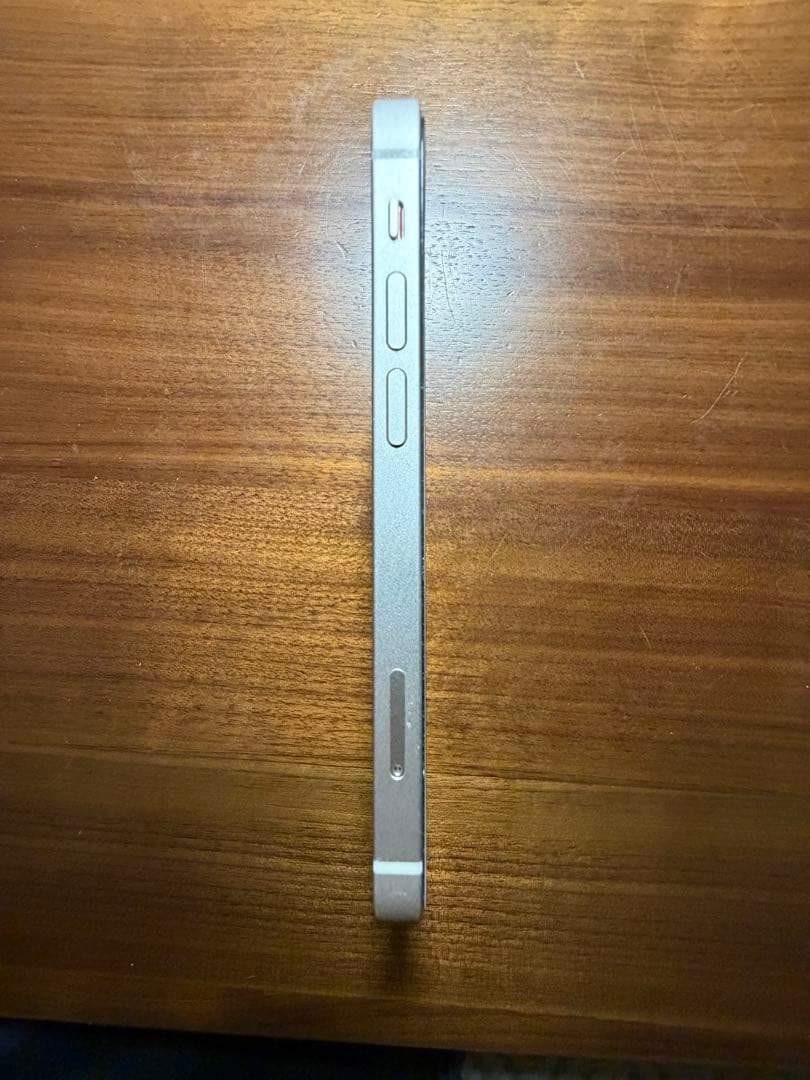 【ジャンク品】Apple iPhone 12 ホワイト 本体