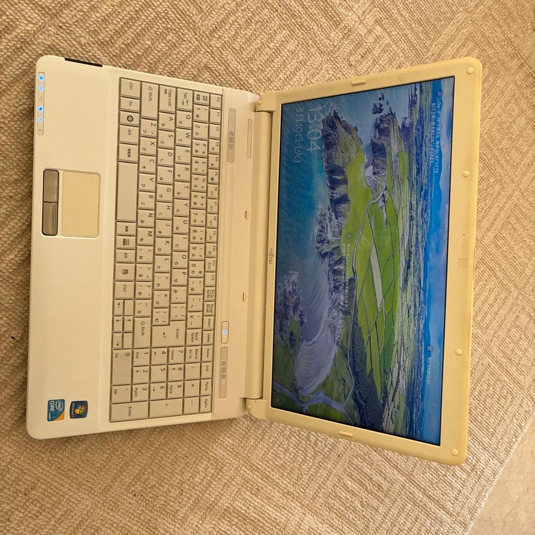 富士通 LIFEBOOK ノートPC｜Windows10 Pro｜Core i3
