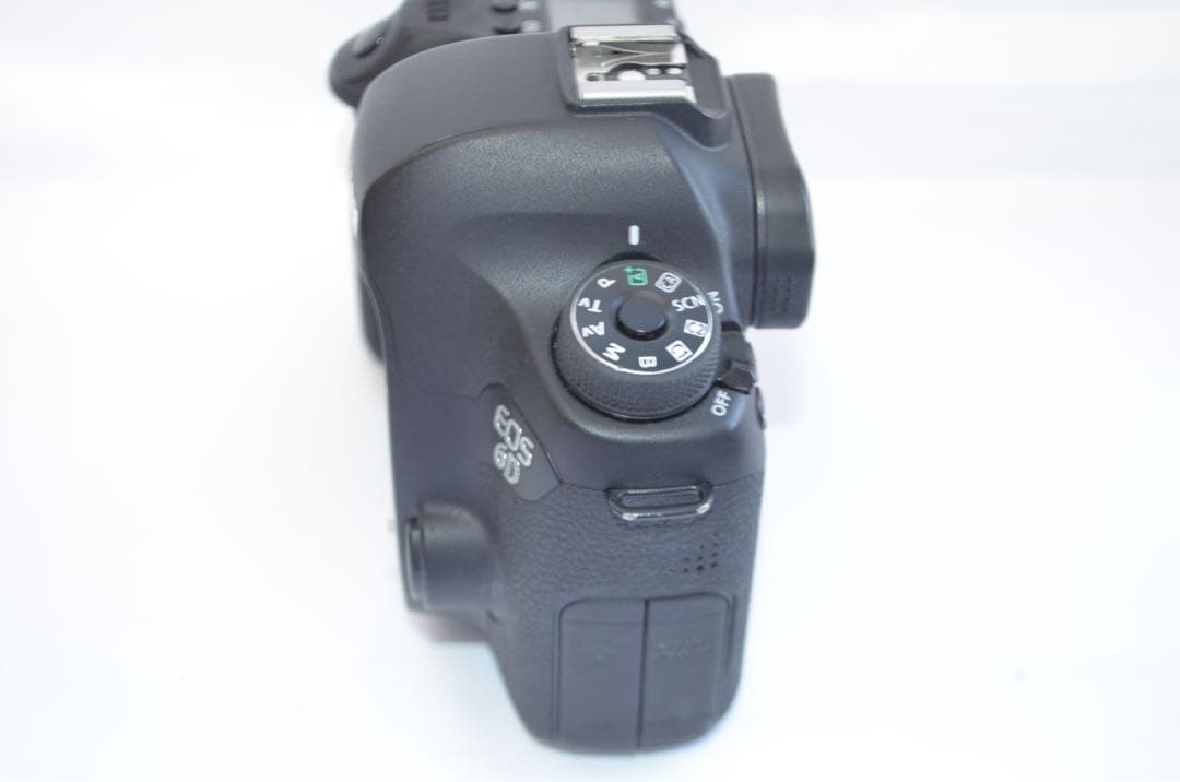 フルサイズセンサーで超高画質♪キヤノン EOS 6D ダブルズームキット♡
