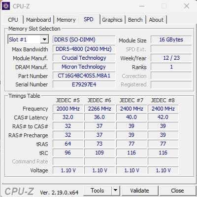 ミニPC　AooStar GEM12+ Ryzen 8845HS 2TB