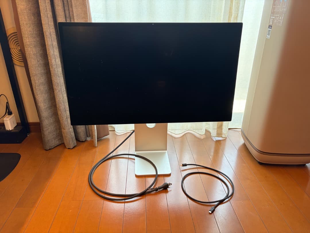 Apple Studio Display (2022) 27インチ、5K
