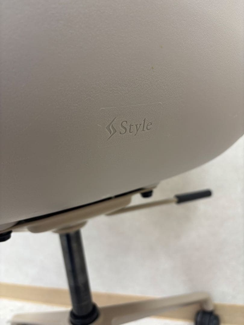 MTG　Style Chair SMC キャスター付き　骨盤矯正　ベージュ