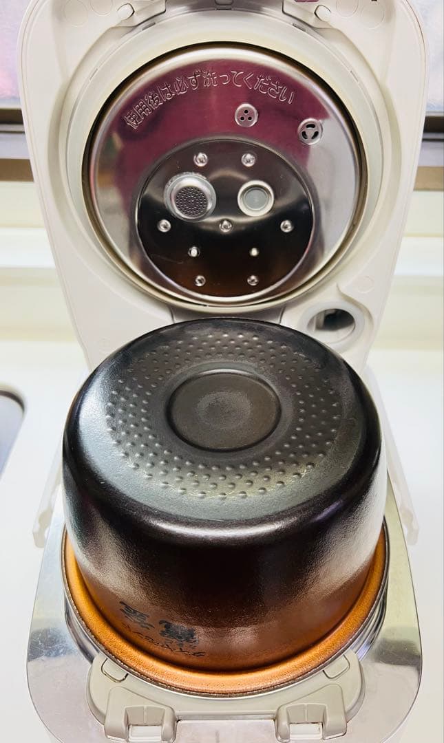 Panasonic 炊飯器 SR-VSX109 うまく動作しています。2019年