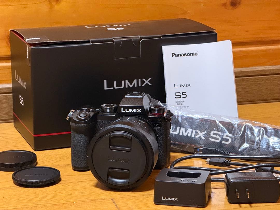 LUMIX S5 ミラーレス一眼 20-60mmレンズ付き　 DC-S5K-K
