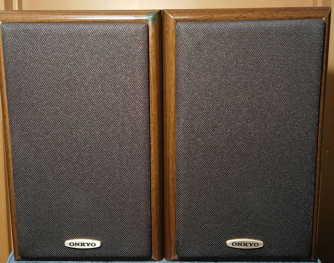 スピーカー　ONKYO　D-102A