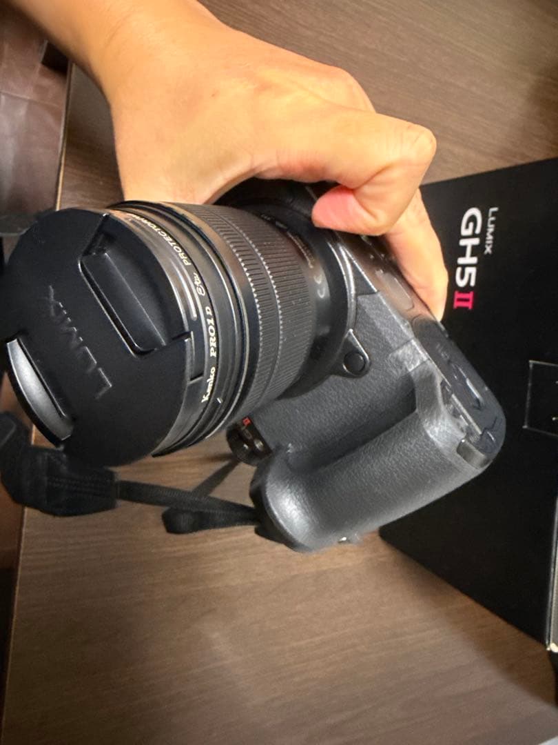 LUMIX GH5 II デジタルカメラ&標準レンズ付き