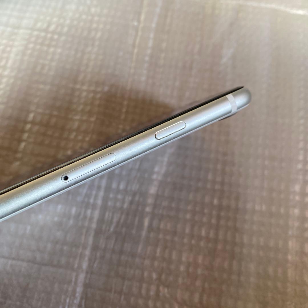 ジャンク iPhone SE 第2世代