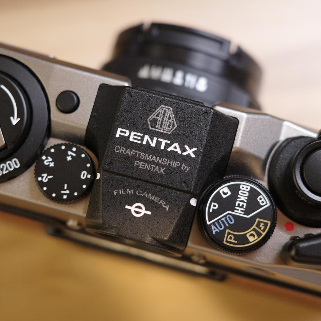 PENTAX 17 (木製グリップ+レンズフィルター)