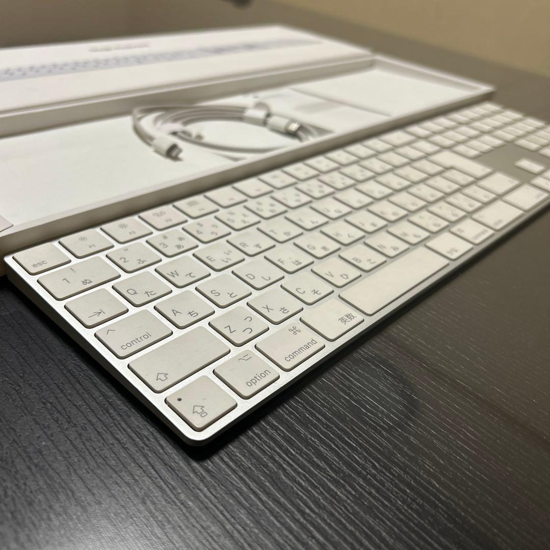 Apple Magic Keyboard A1843 テンキー付キーボード 純正