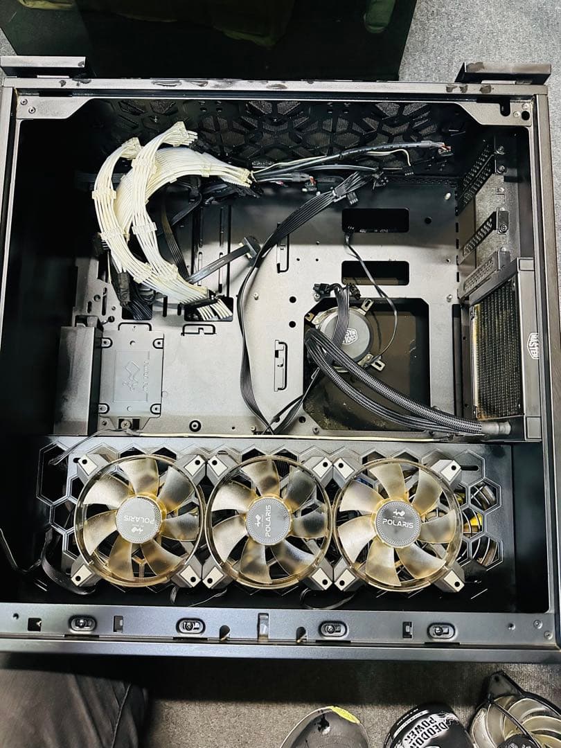 INWINケース+NEXT簡易水冷+750W電源+追加ファン