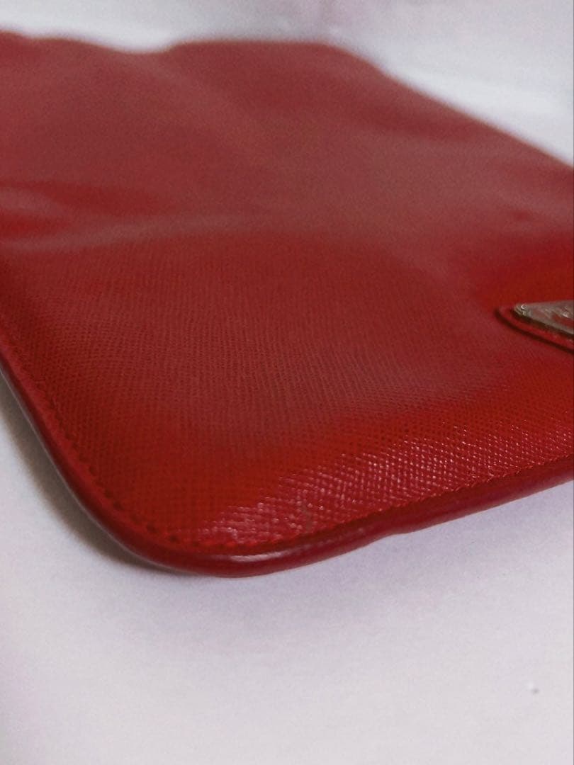 プラダ　PRADA iPadケース　タブレットケース 赤　三角ロゴ