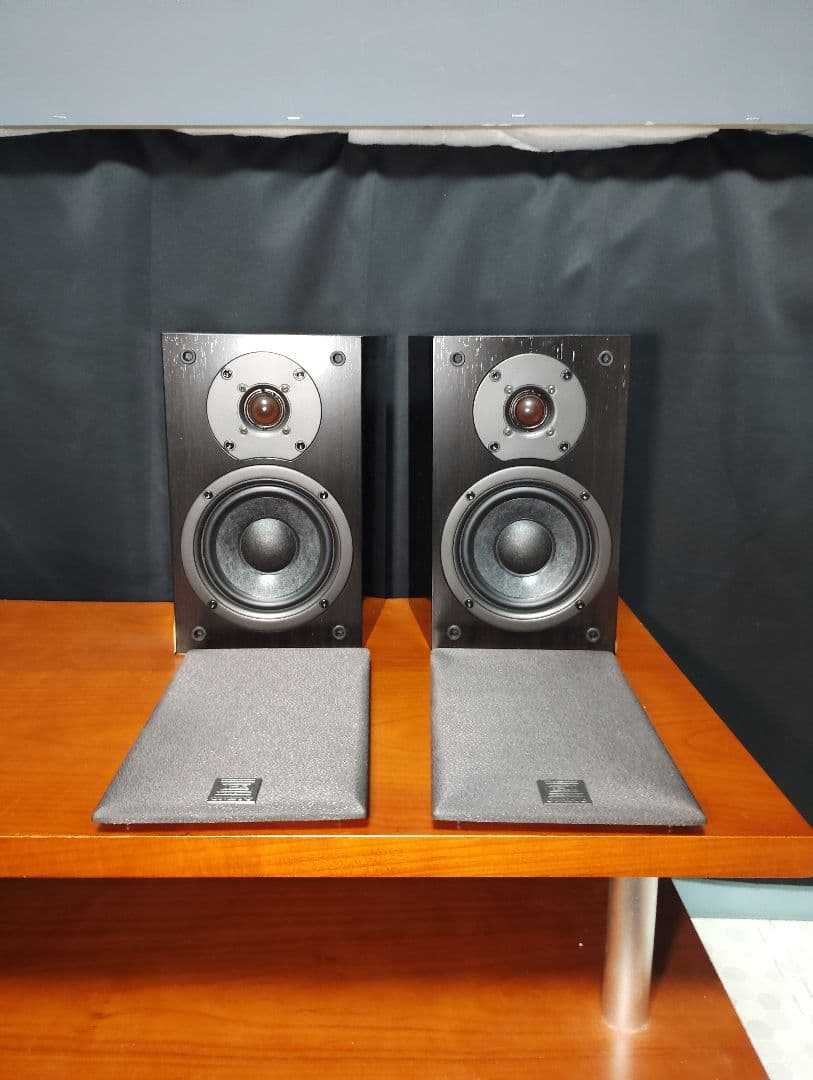 【限定セール】ONKYO HTS-SR10　サラウンドスピーカー　オンキョー