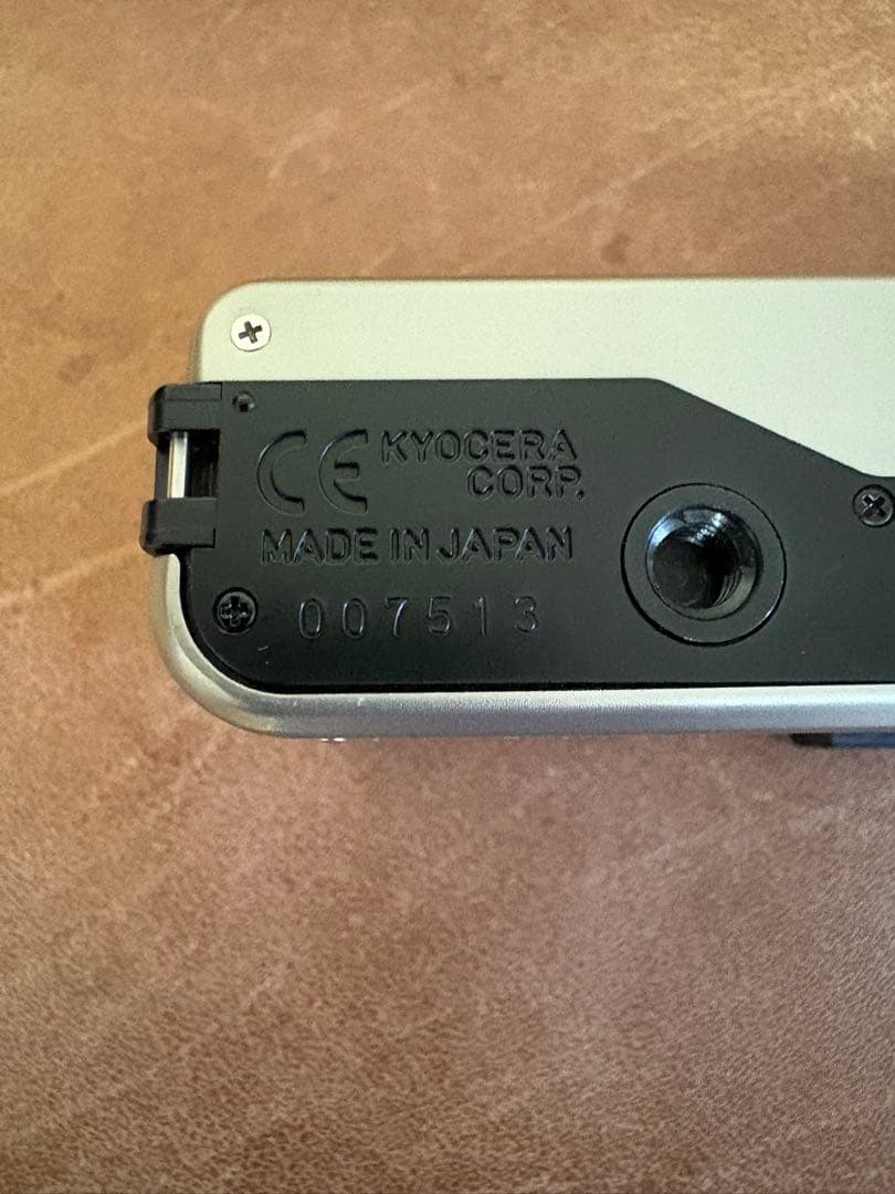 CONTAX T3 コンタックス　コンパクトフィルムカメラ　チタンシルバー
