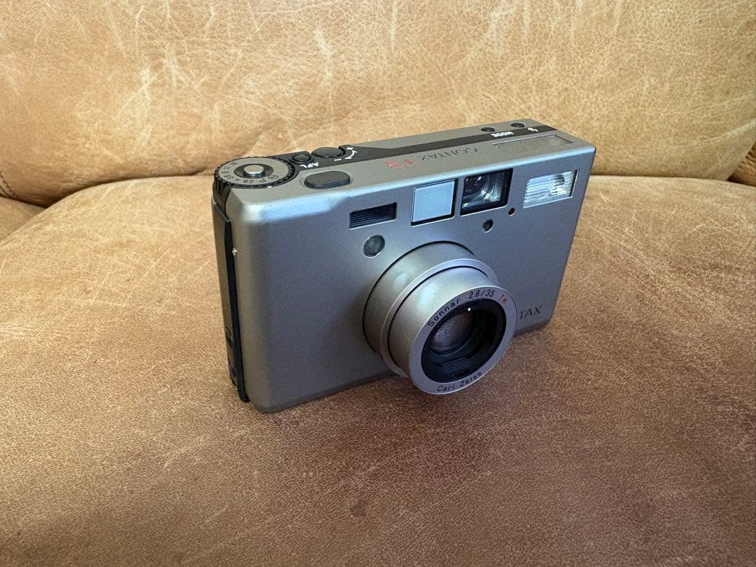 CONTAX T3 コンタックス　コンパクトフィルムカメラ　チタンシルバー